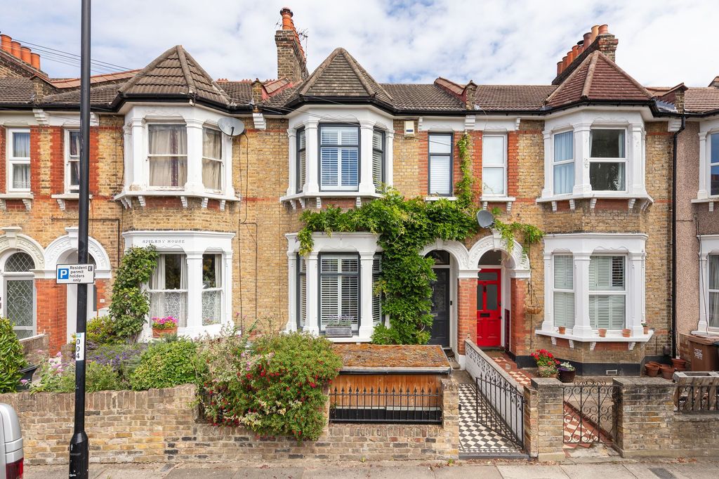 Property photo 1 of 25