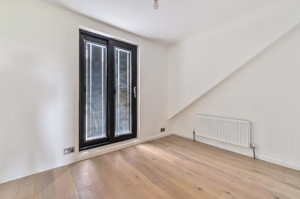 Property photo 2 of 21 Internal