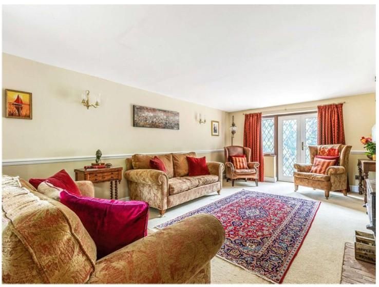 Property photo 2 of 27 Living Room