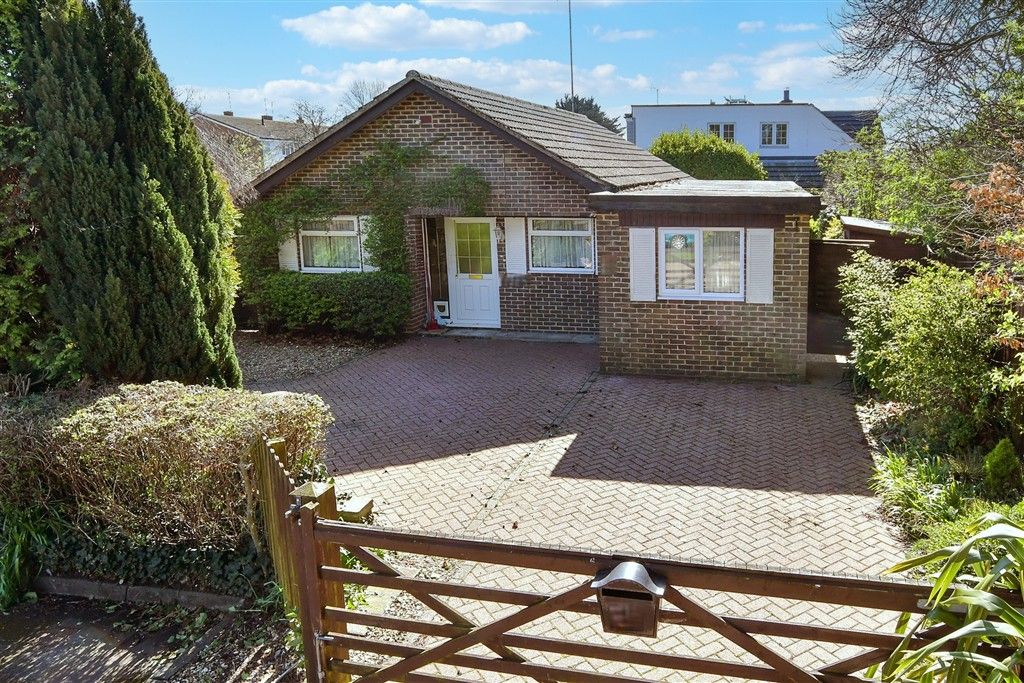 Property photo 2 of 11 External (Web)