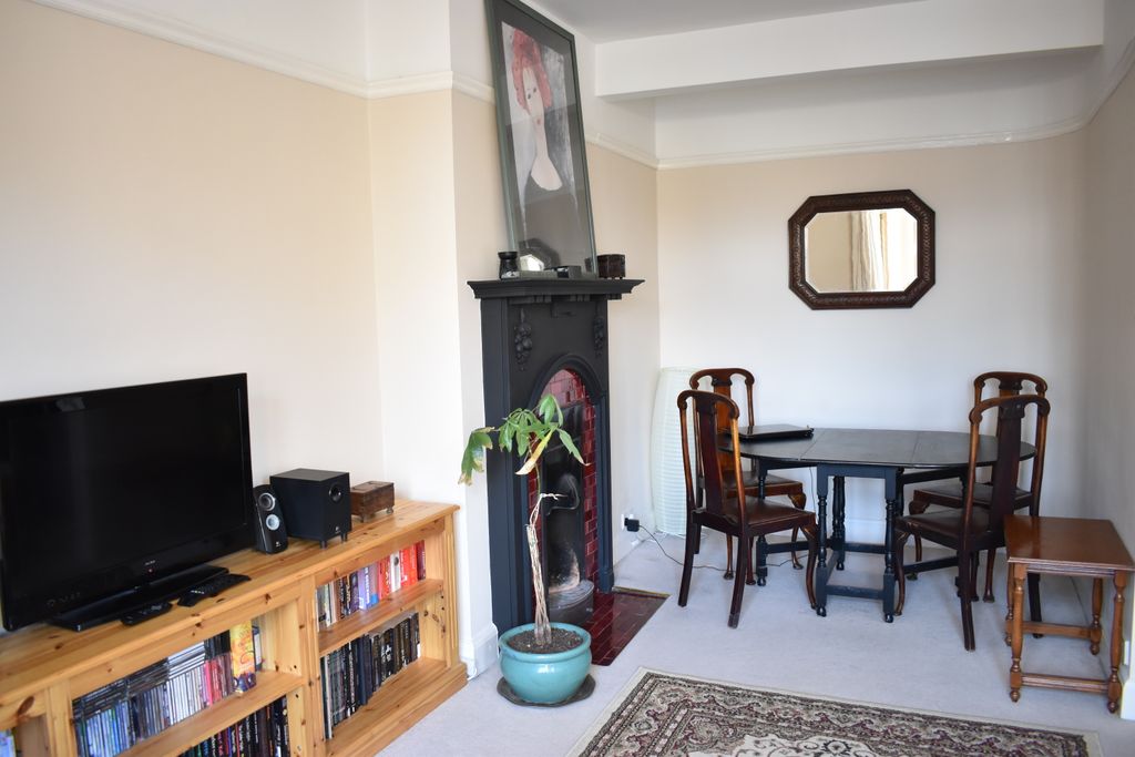 Property photo 3 of 10 Living/Dining Room