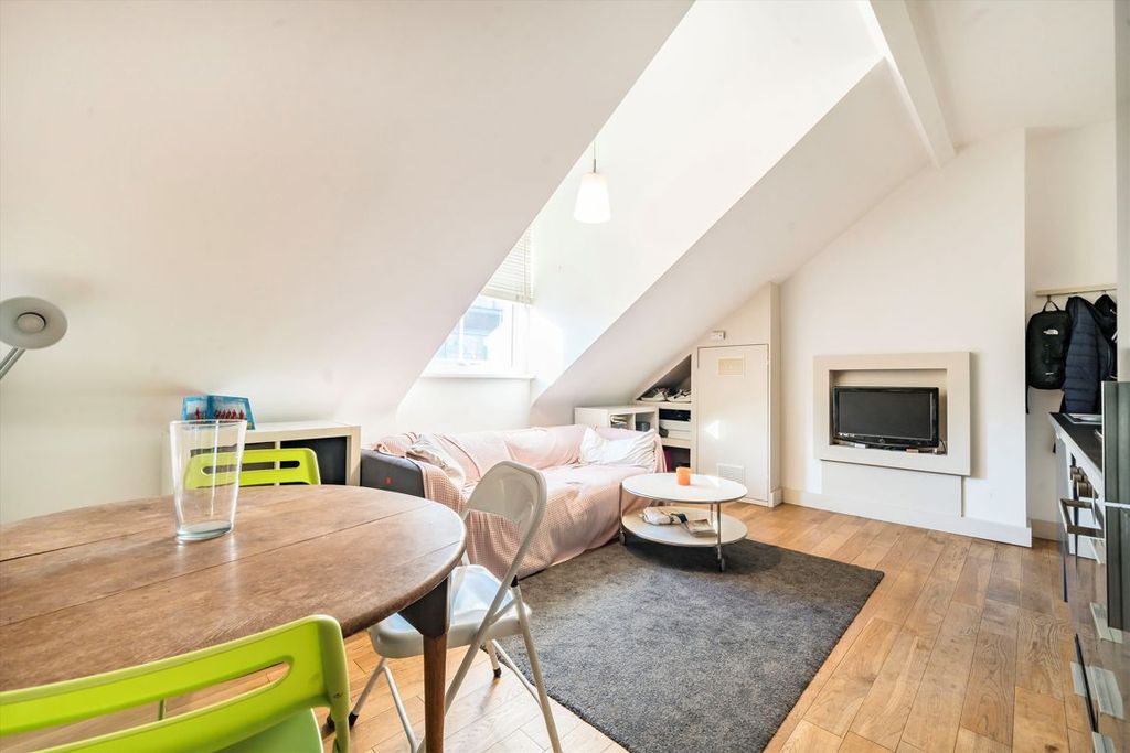 Property photo 2 of 4