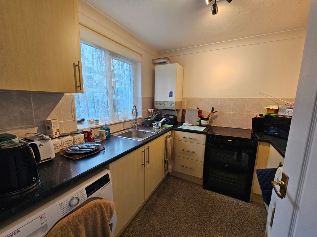 Property photo 2 of 8