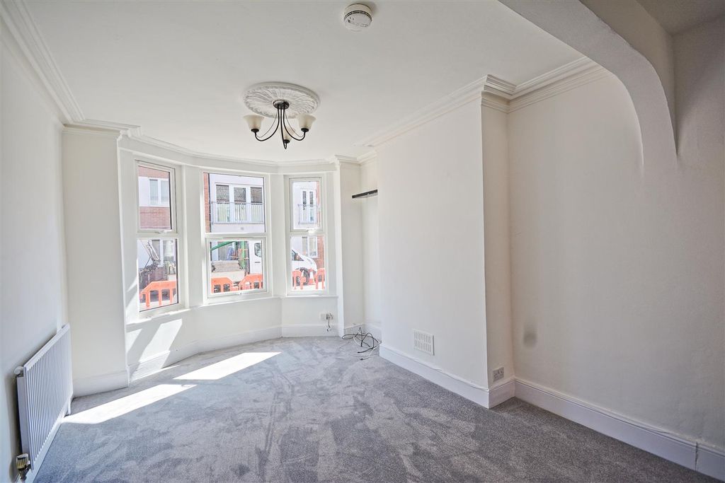 Property photo 2 of 8 1.Jpg