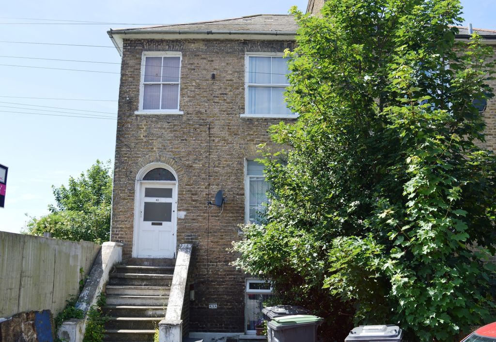 Property photo 1 of 6 External