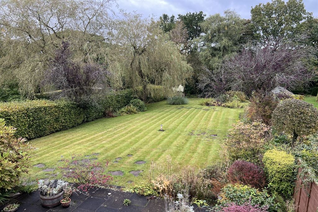 Property photo 2 of 11 Rear Garden