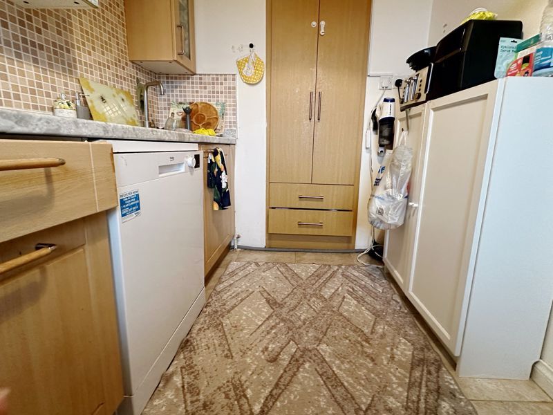 Property photo 2 of 9 Photo 7