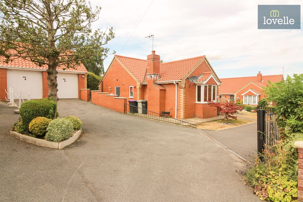 Property photo 1 of 20
