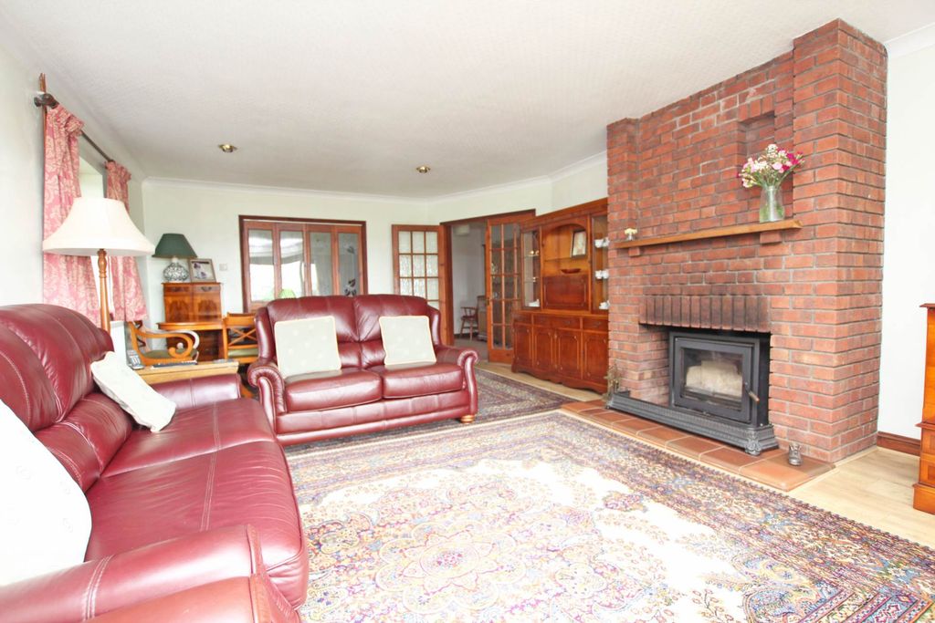 Property photo 3 of 29