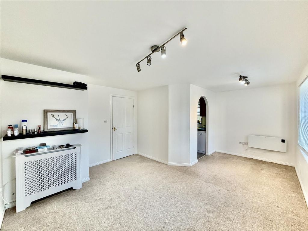 Property photo 2 of 9 Reception Room