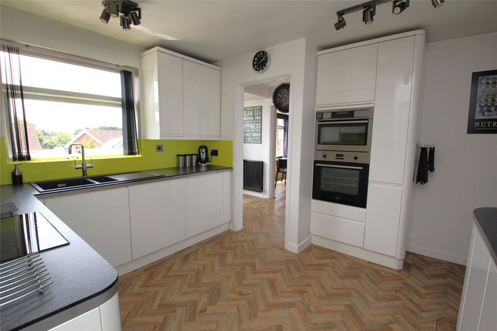 Property photo 2 of 24 Picture No. 07