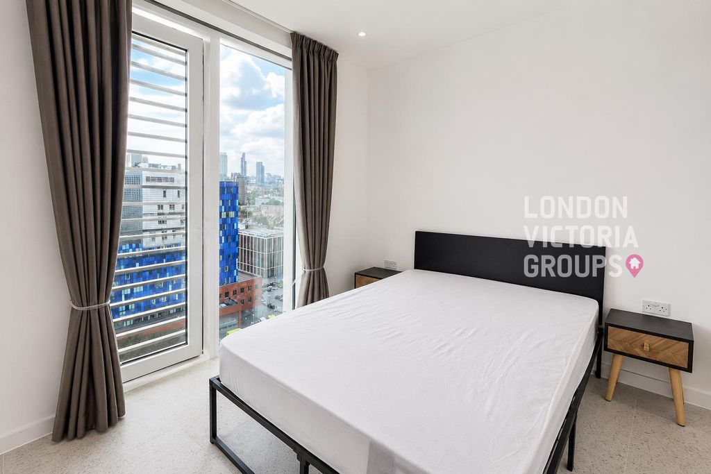 Property photo 3 of 7 Logo_Uniform_Bedroom_2.Png