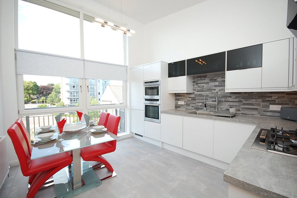 Property photo 2 of 17 Photo 2