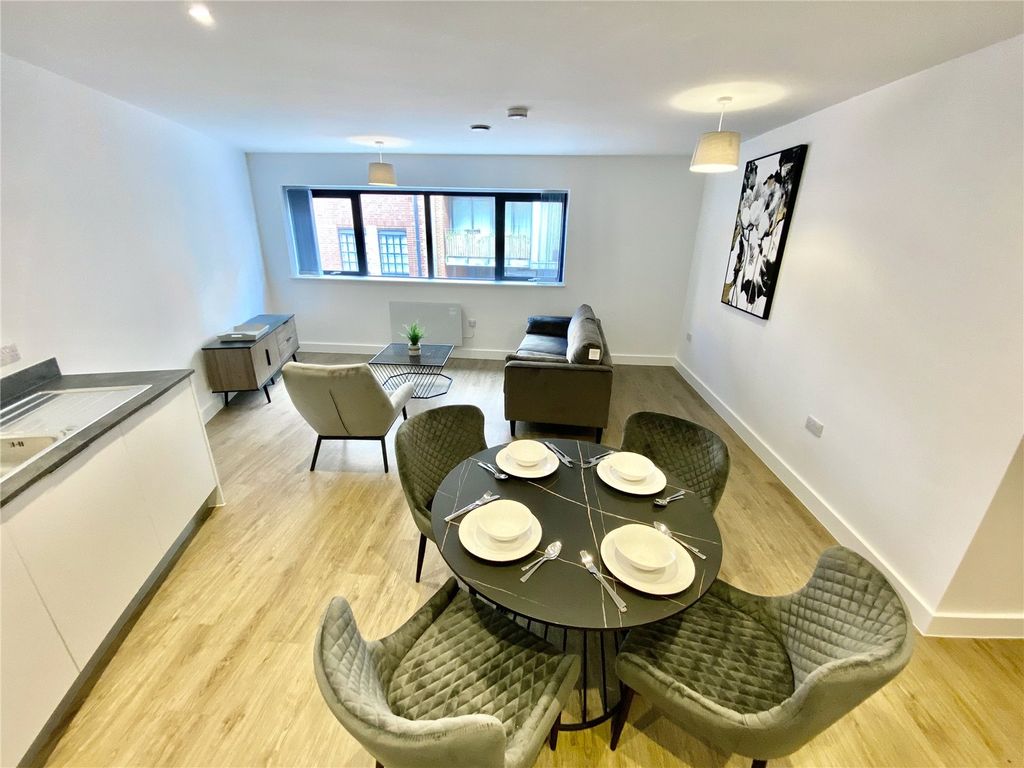 Property photo 3 of 9 Picture 3