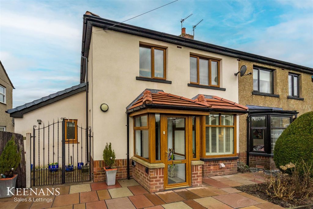 Property photo 2 of 47 Kmt06664 Edit.Jpg