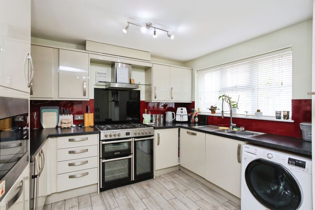 Property photo 2 of 17