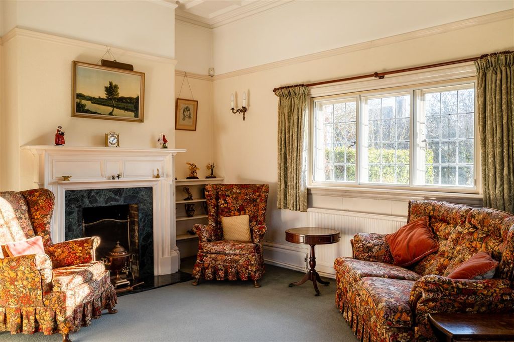 Additional image 9 of 7 bed detached house for saleManor Road, Reigate RH2