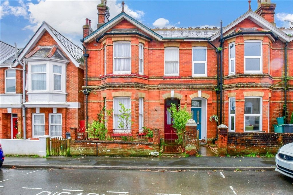 Property photo 1 of 10 Front Aspect