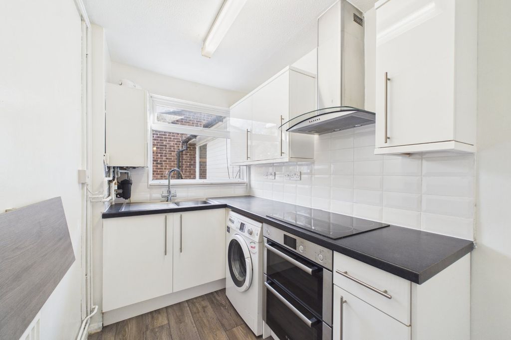 Property photo 3 of 5 Picture No. 08