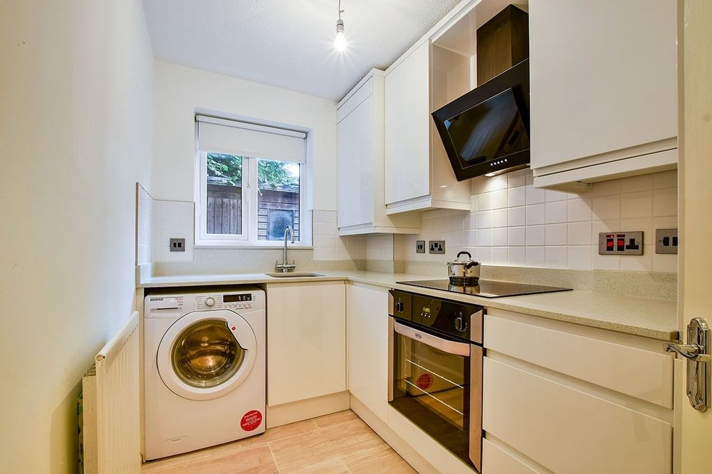 Property photo 2 of 9 Picture No. 03
