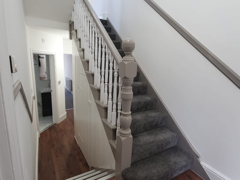 Property photo 3 of 17 Gallery