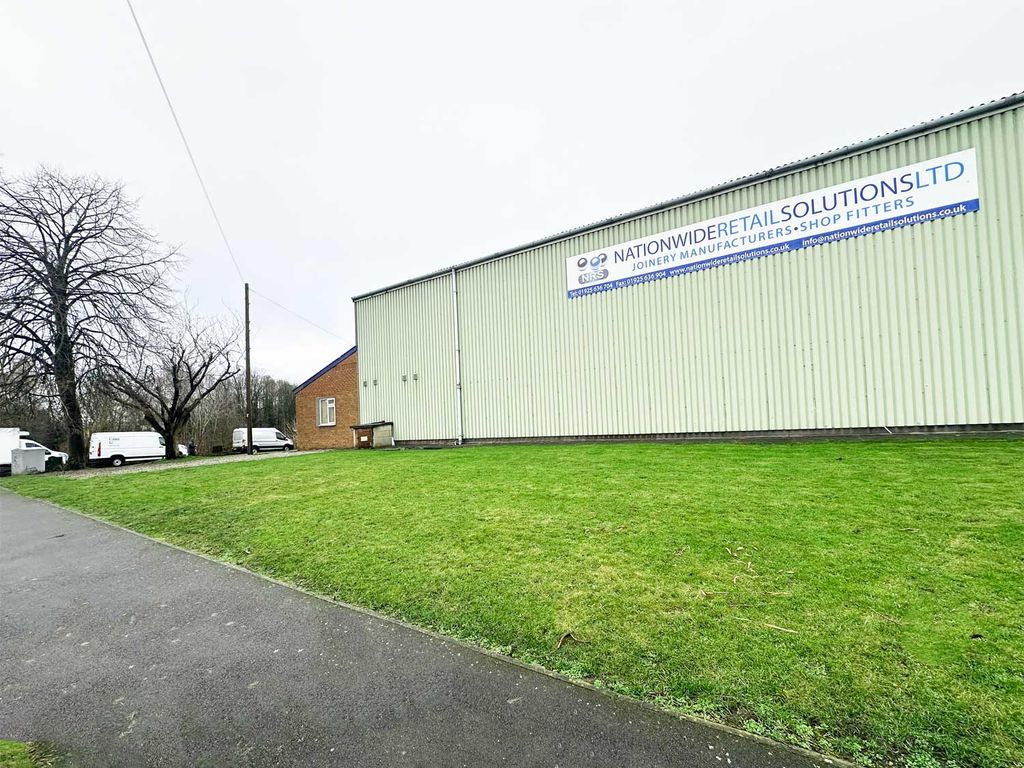 Property photo 3 of 4