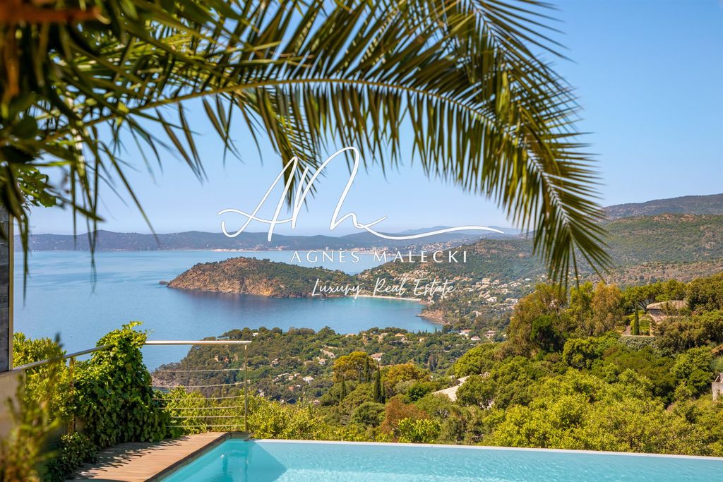 Property photo 1 of 14 Spectacular Sea View For This Property In Le Rayol Canadel Haut
