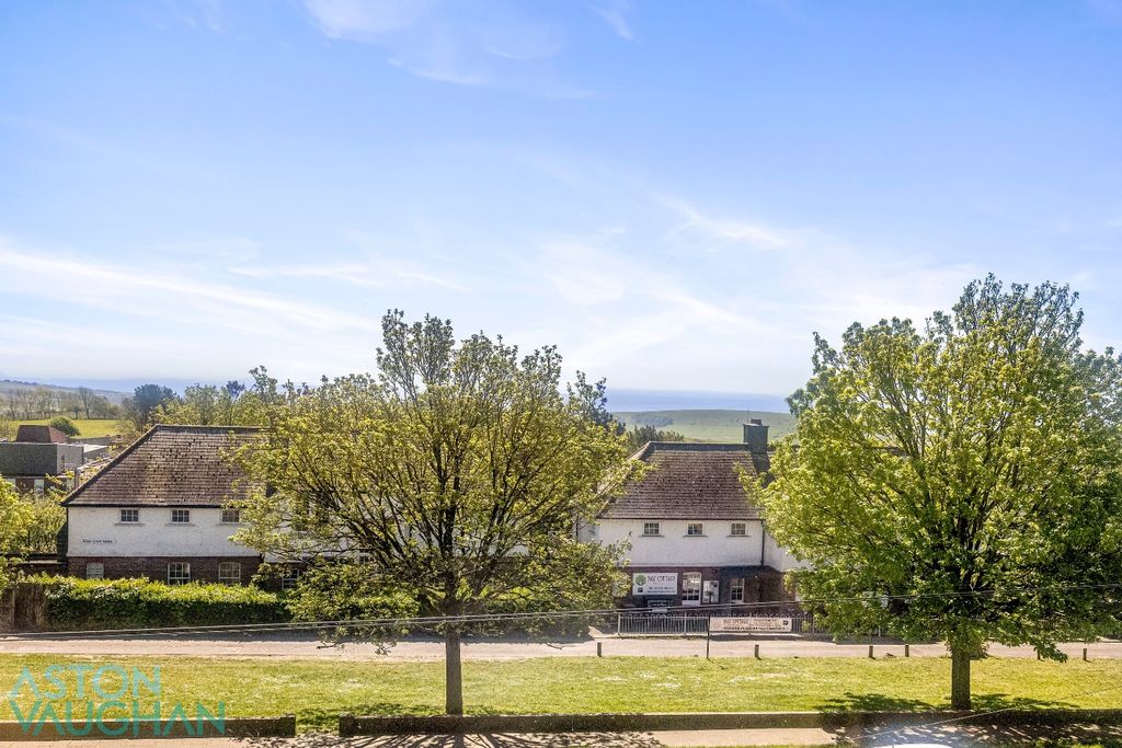 Property photo 3 of 18 5085524