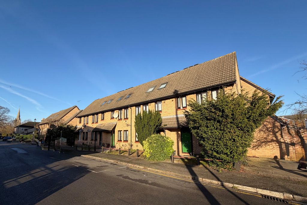 Property photo 1 of 5