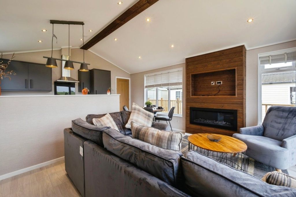 Property photo 3 of 6 Picture68.Jpg