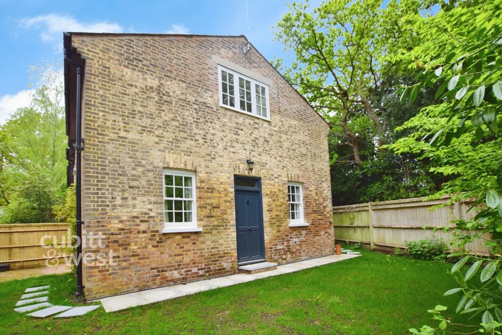 Property photo 1 of 17 8F9930Ed-Dsc_1861