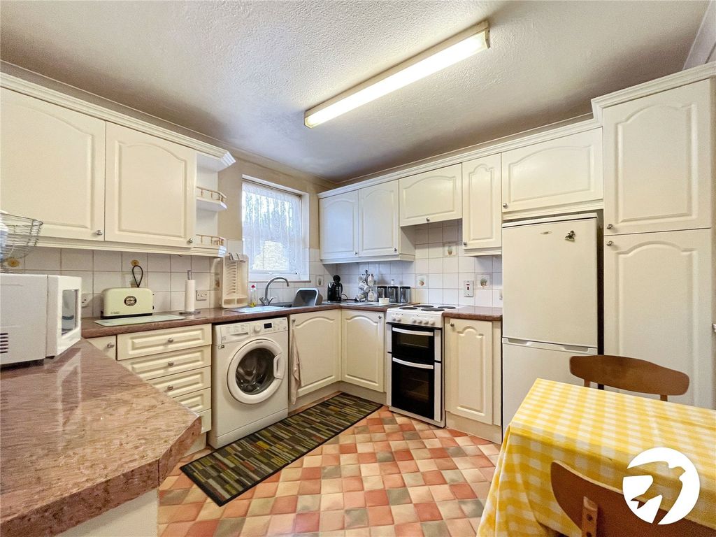 Property photo 3 of 9 Picture No. 06