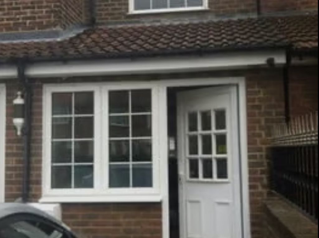Property photo 1 of 5