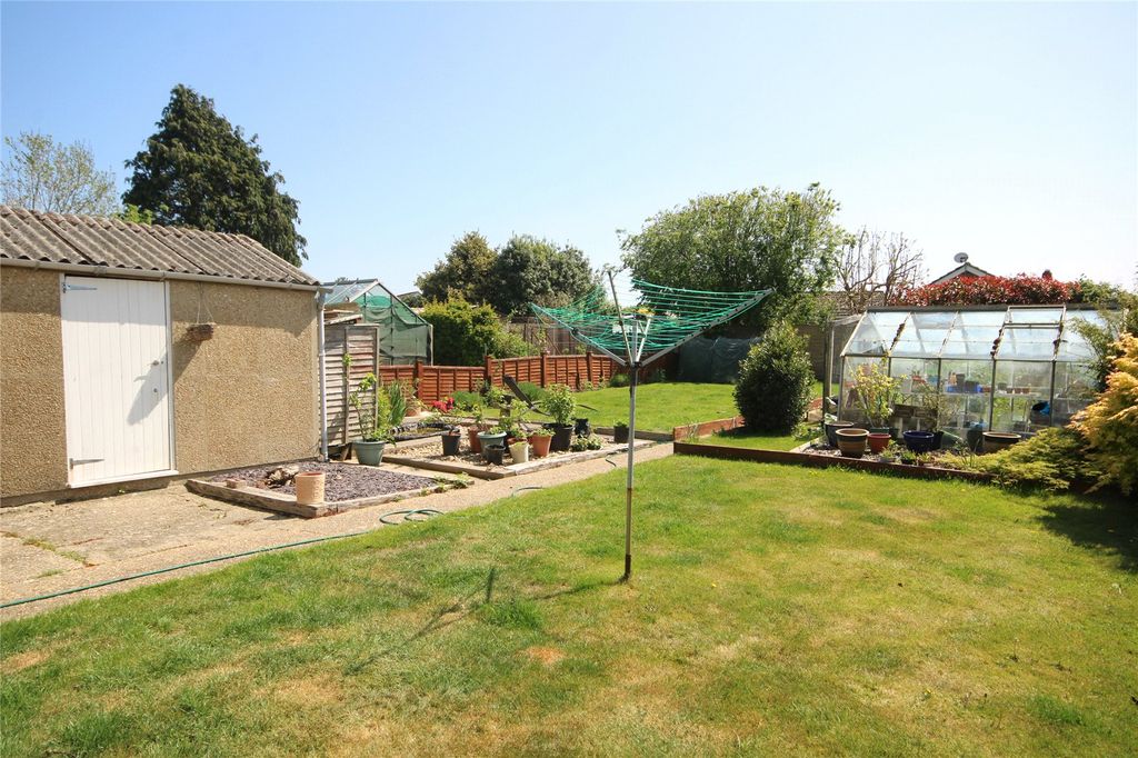 Property photo 2 of 15 Picture No. 36