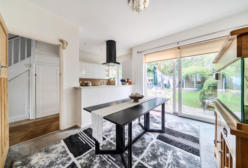Property photo 3 of 17 1513318-15-6Aa15F...