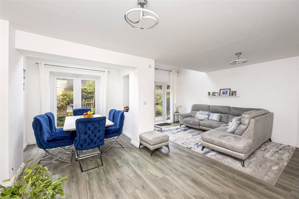 Property photo 3 of 24 Picture No. 04