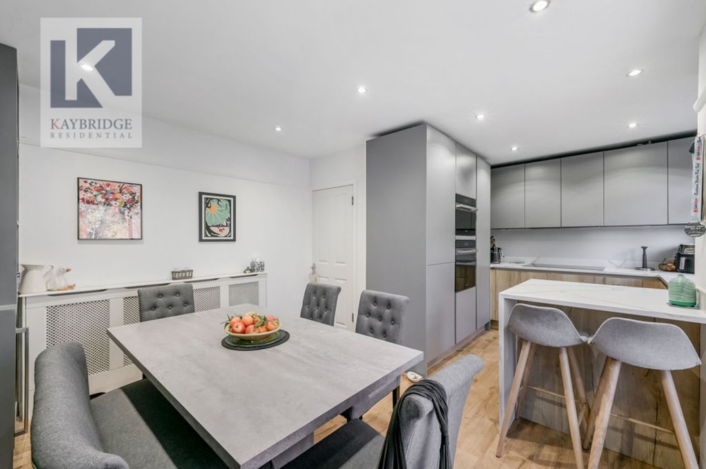 Property photo 3 of 12 Thurleston Avenue, Morden - Sm4 4Bw