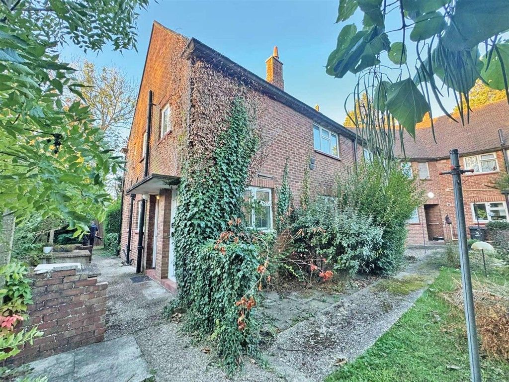 Property photo 1 of 9