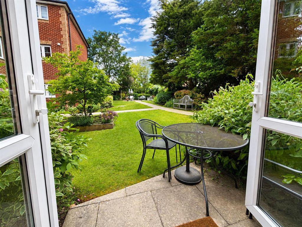 Property photo 2 of 12 9d9548Ec-F884-468c-8Fc1-22d06405068E.Png