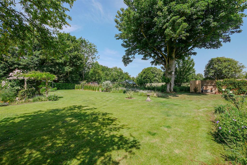 Property photo 3 of 25 Rear Garden