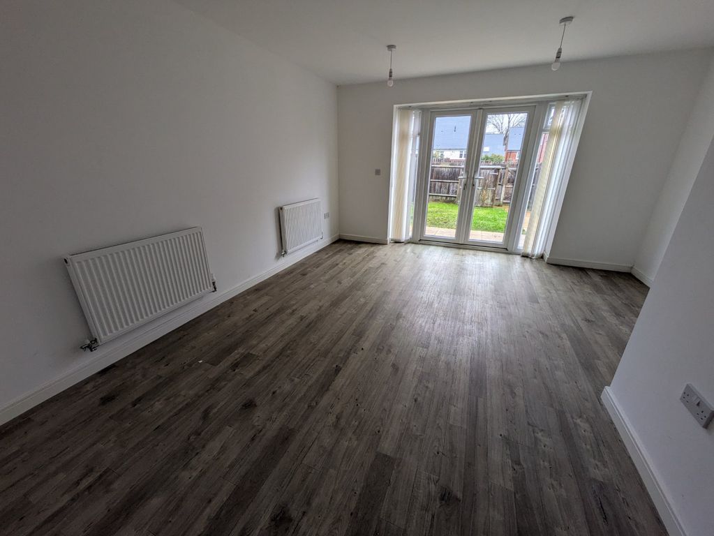 Property photo 2 of 6 Picture No. 07