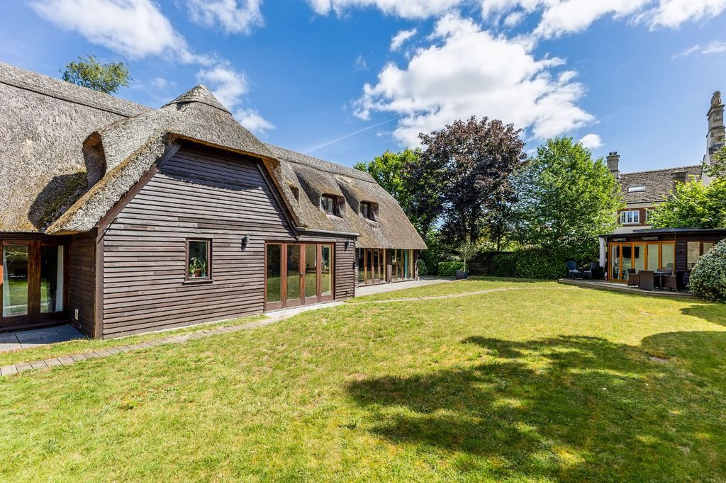 Property photo 2 of 17 Picture No. 05