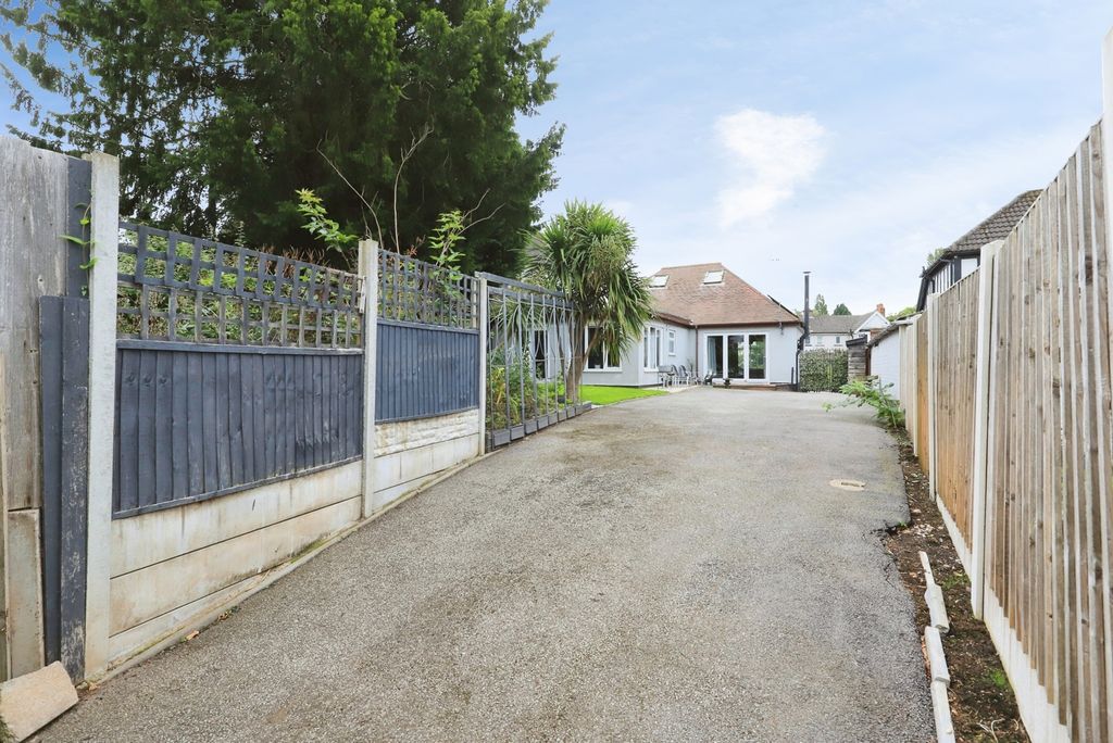 Property photo 2 of 25 Pbox-Img.Jpg