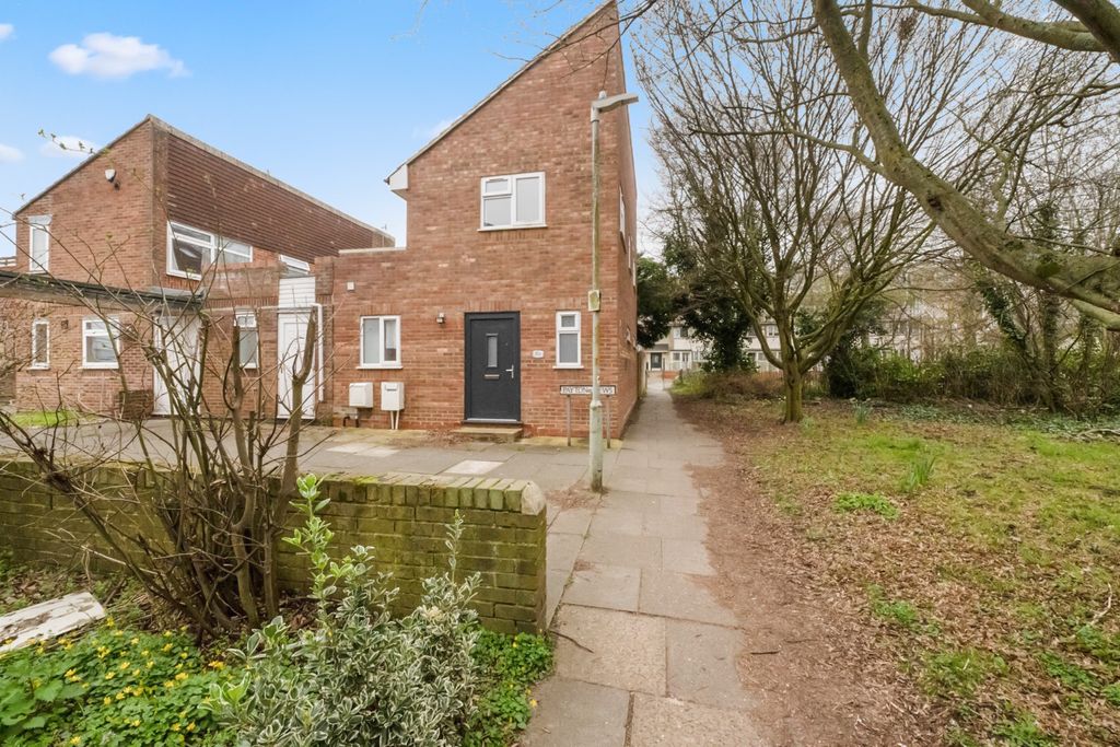 Property photo 1 of 20 4968861