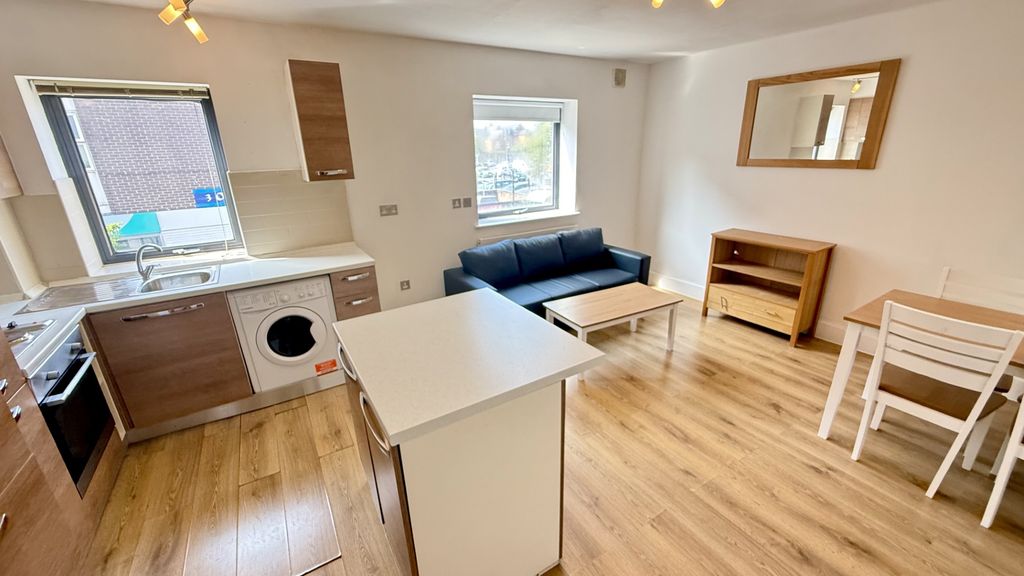 Property photo 3 of 13