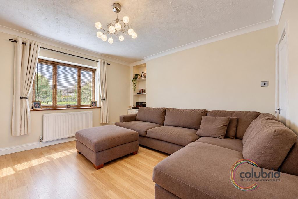 Property photo 3 of 10