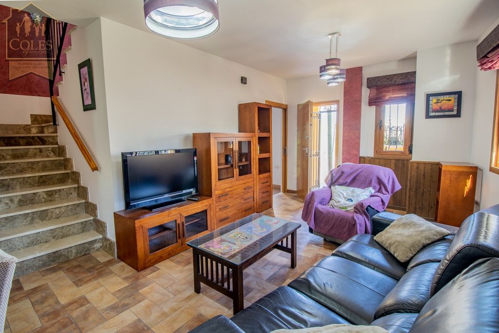Property photo 3 of 22