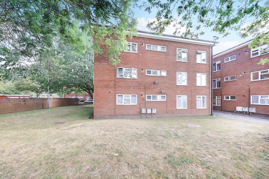 Property photo 2 of 12