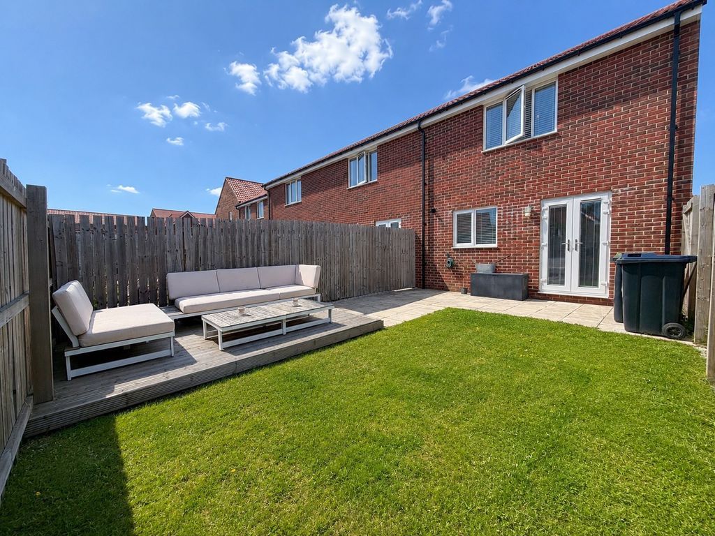 Property photo 1 of 14 External