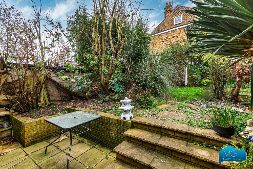 Property photo 1 of 23 Picture No. 33